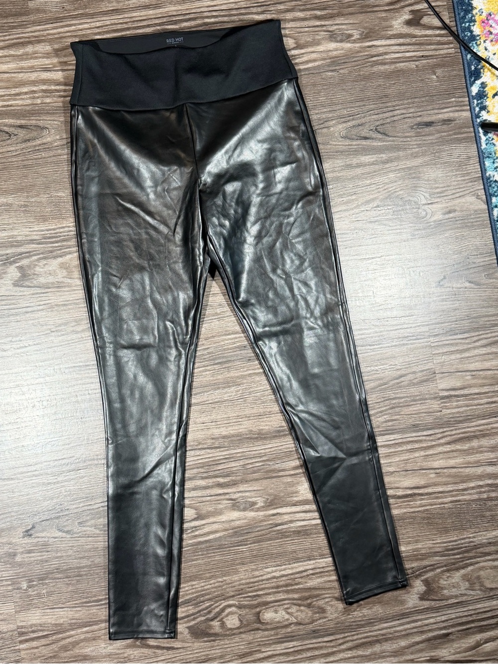 RED HOT BY SPANX Black Faux Leather Leggings L
